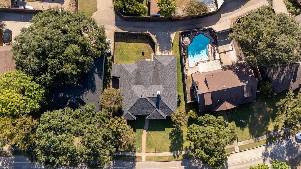 900 E Spring Valley Road
