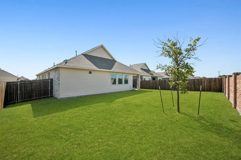 1512 Helmoken Falls Drive