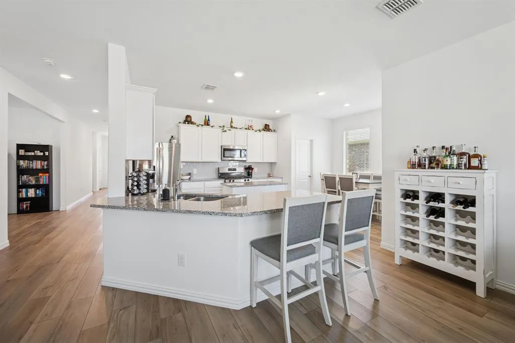 1512 Helmoken Falls Drive