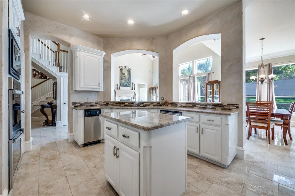 3325 Nutmeg Circle