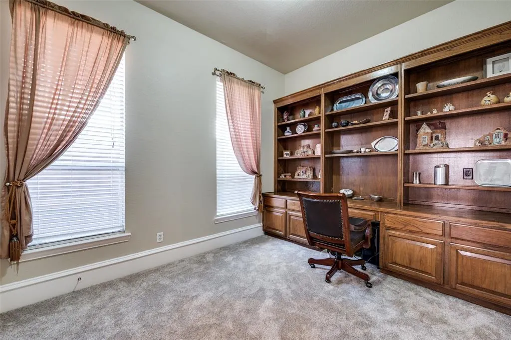3325 Nutmeg Circle