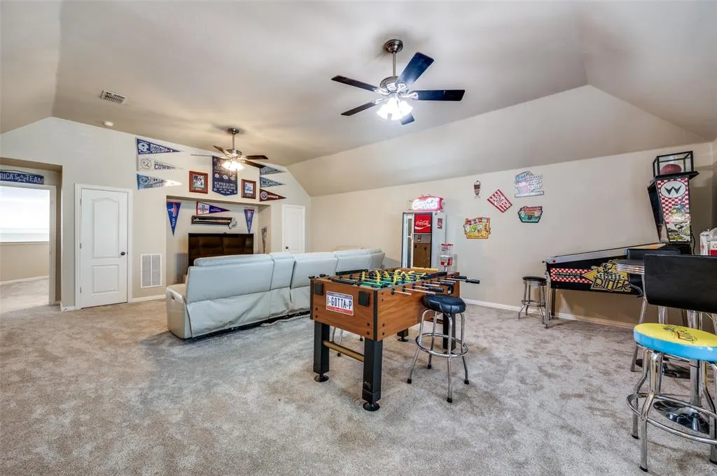 3325 Nutmeg Circle