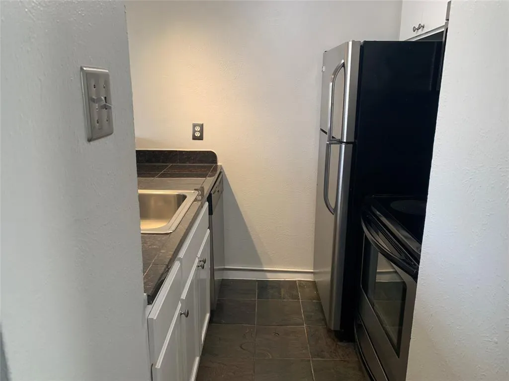 2805 Reagan Street, #205