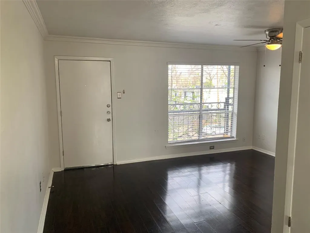2805 Reagan Street, #205