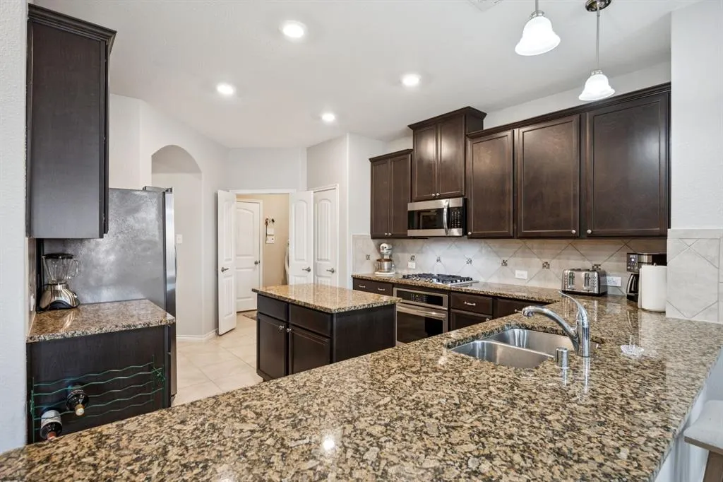 10012 Levelland Place