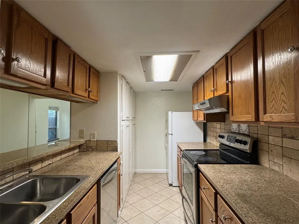 12810 Midway Road, #1043