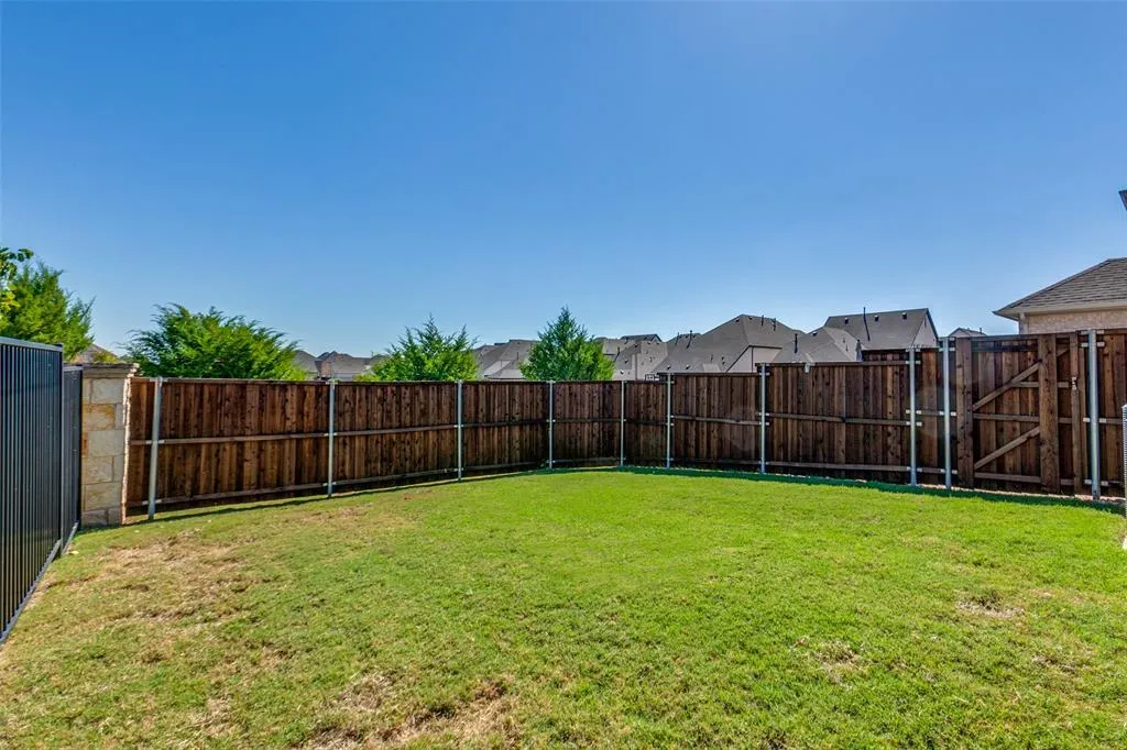 17152 Lacebark Lane