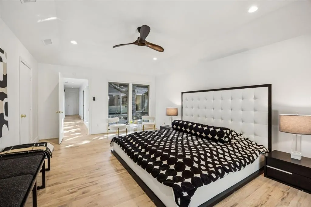 9415 Hill View Drive