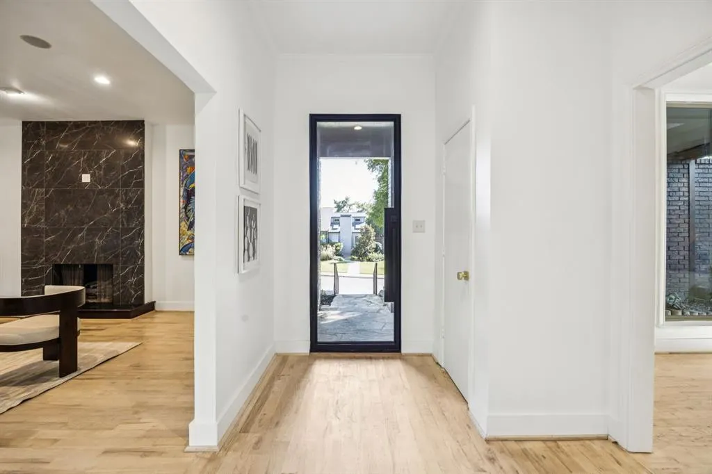 9415 Hill View Drive