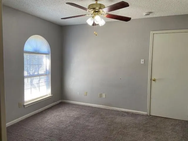 7808 Slater Trail