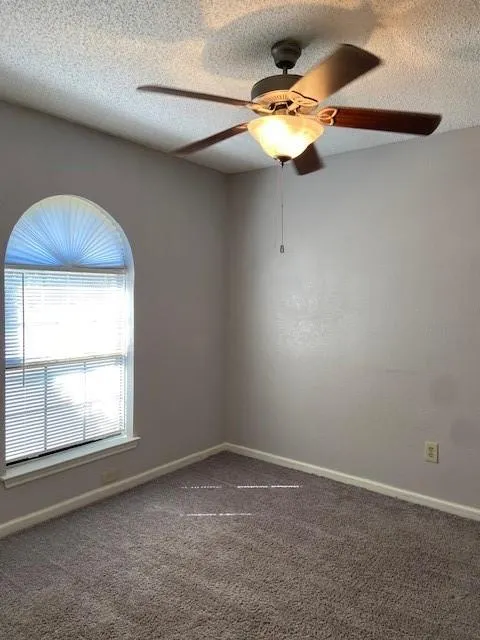 7808 Slater Trail