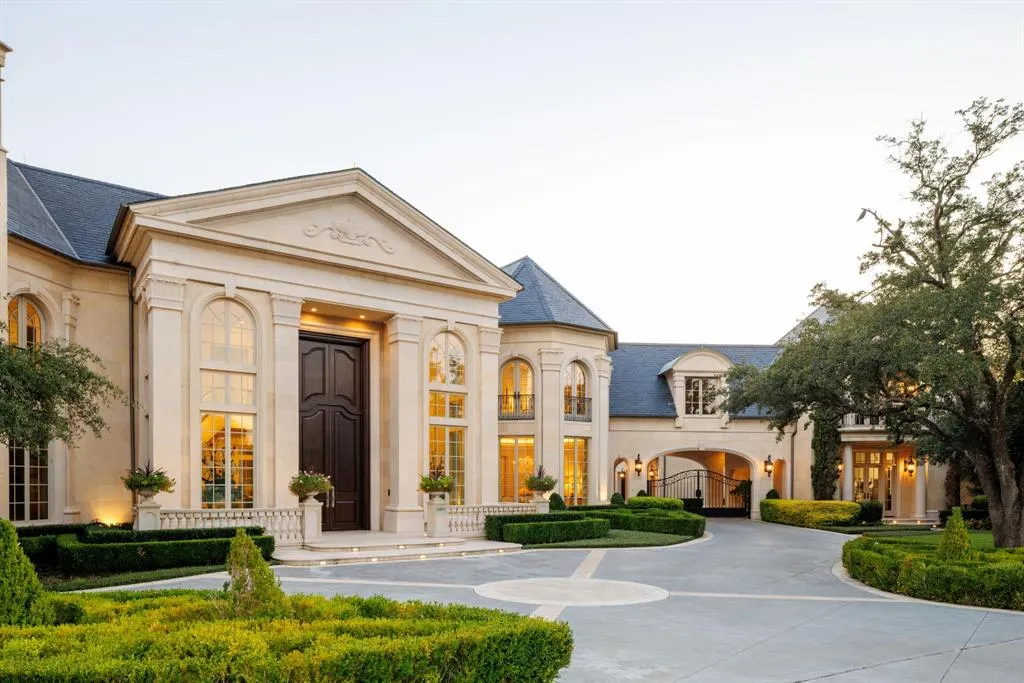 10617 Bridge Hollow Court