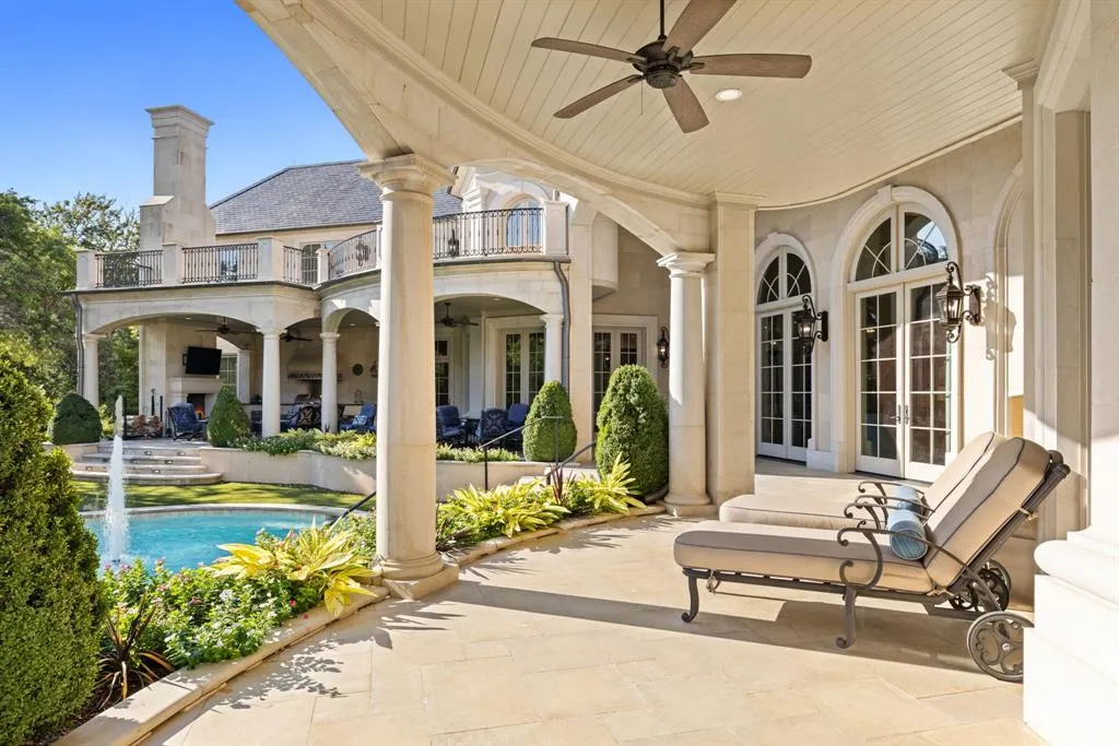 10617 Bridge Hollow Court