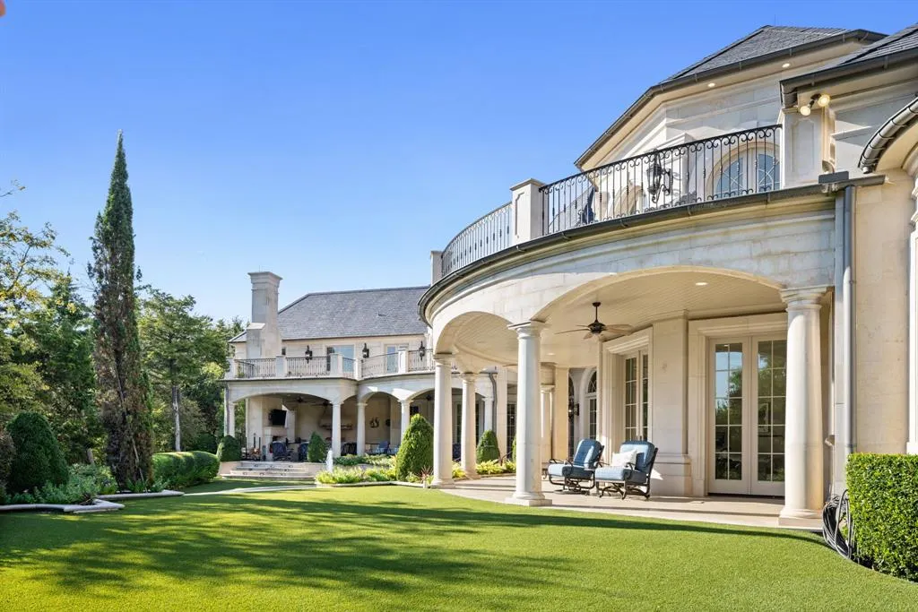 10617 Bridge Hollow Court