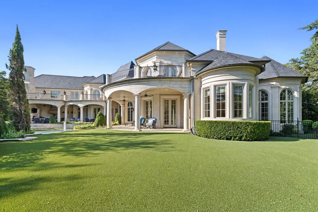 10617 Bridge Hollow Court