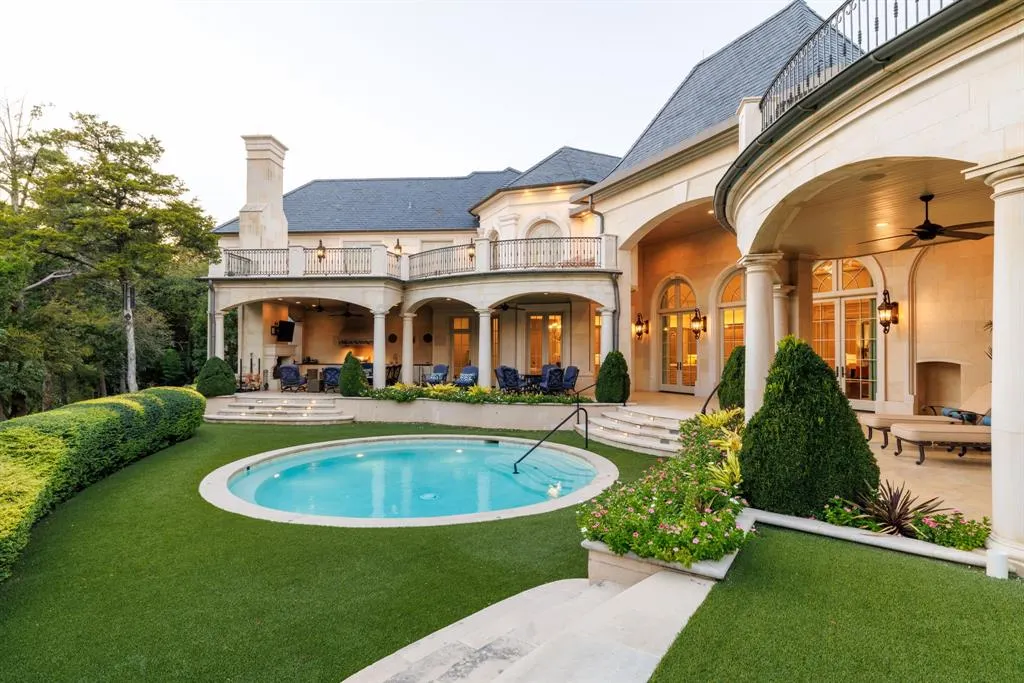 10617 Bridge Hollow Court
