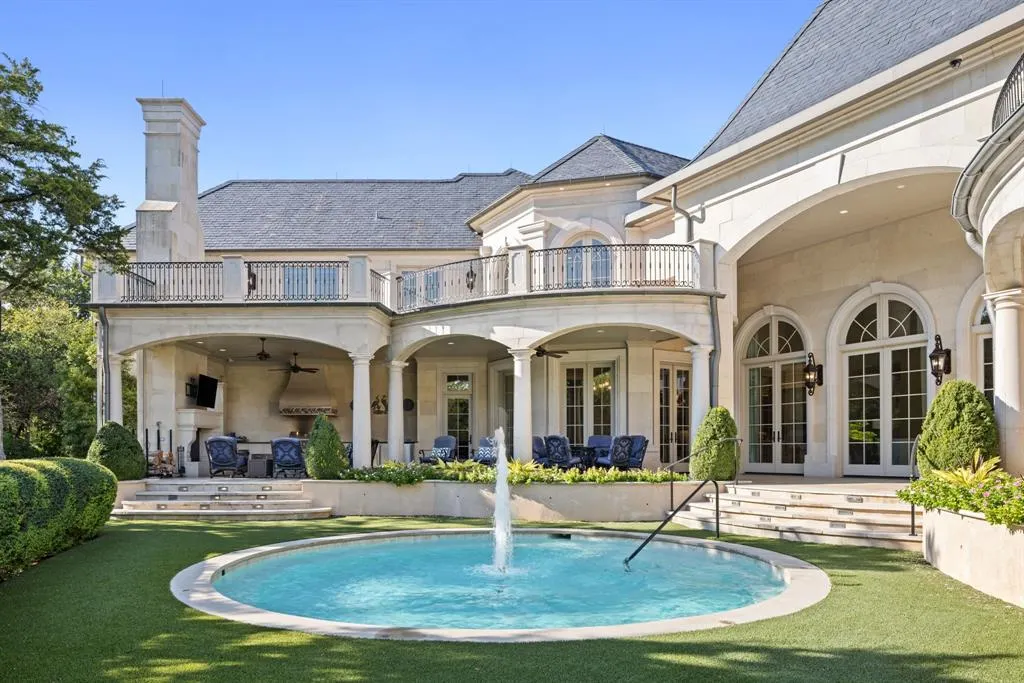 10617 Bridge Hollow Court