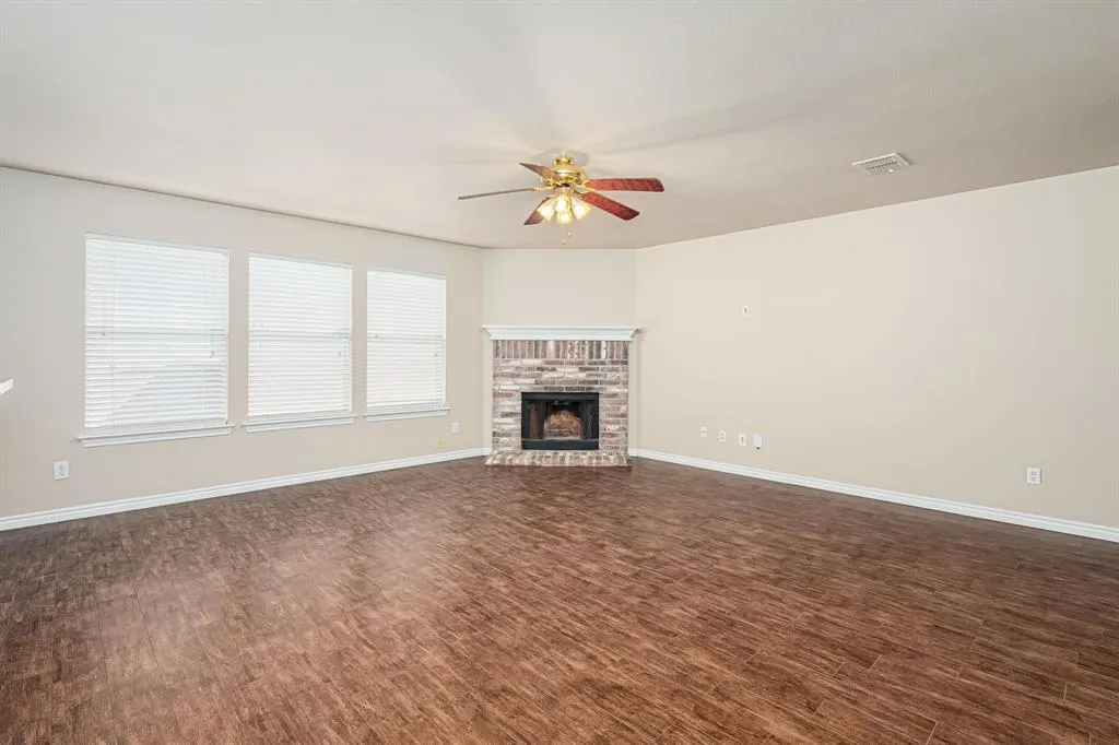 2503 Buckskin Drive