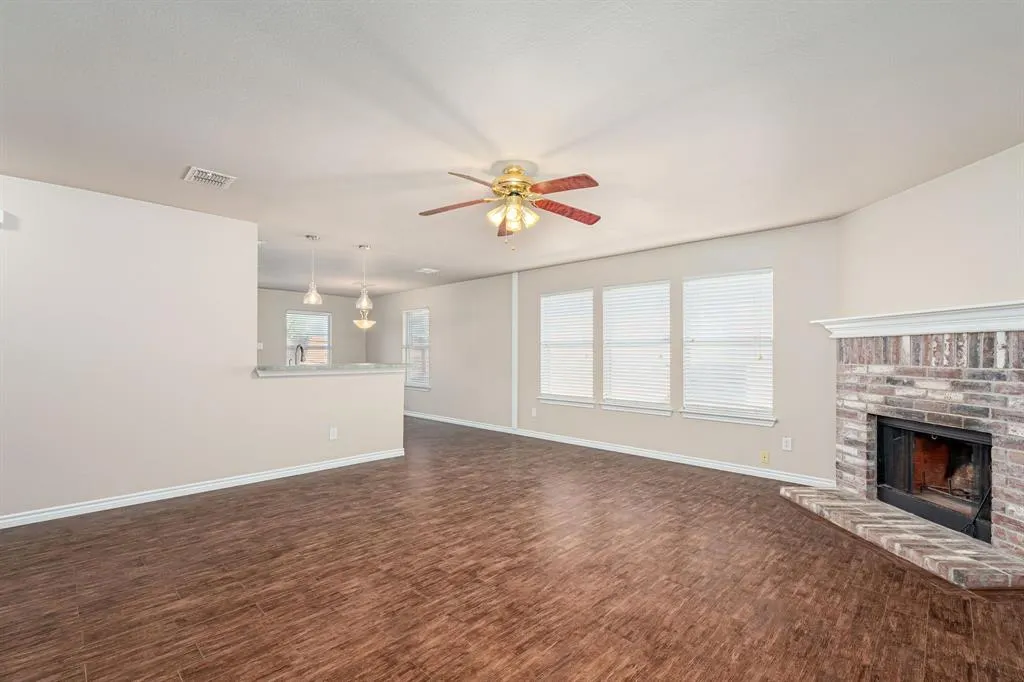 2503 Buckskin Drive