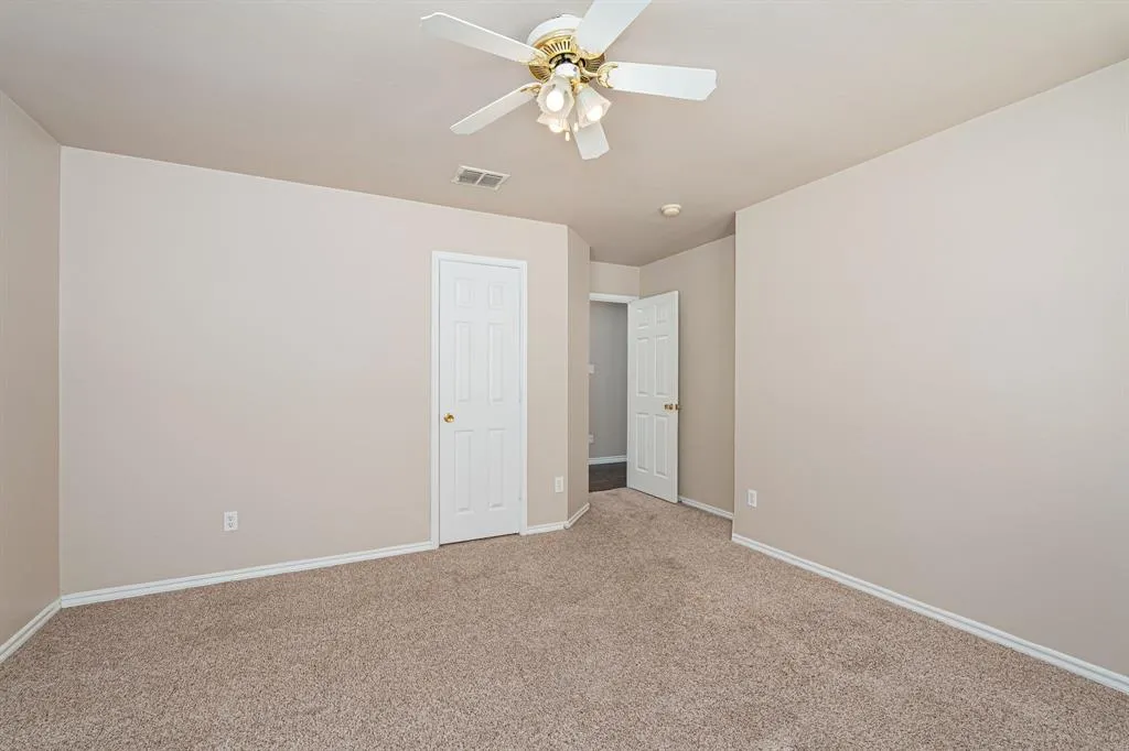 2503 Buckskin Drive