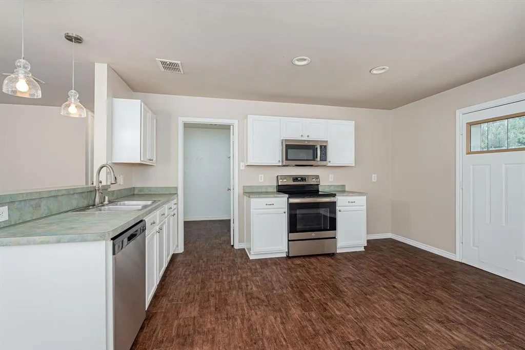 2503 Buckskin Drive