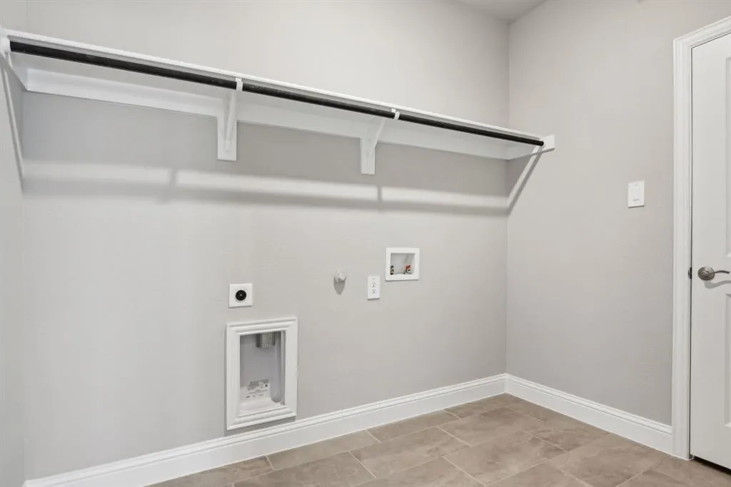 510 Midnight Oak Drive