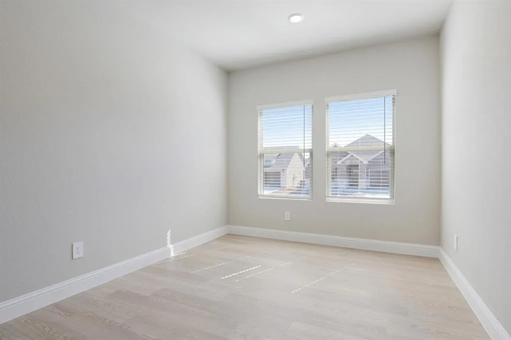 510 Midnight Oak Drive