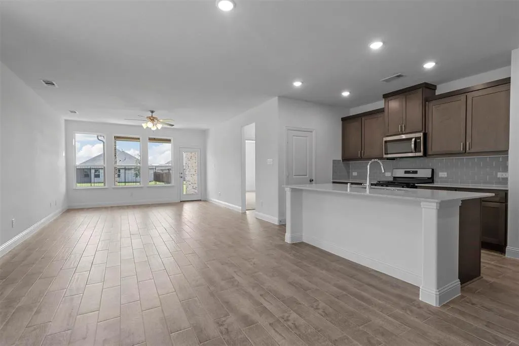 704 Amenduni Lane