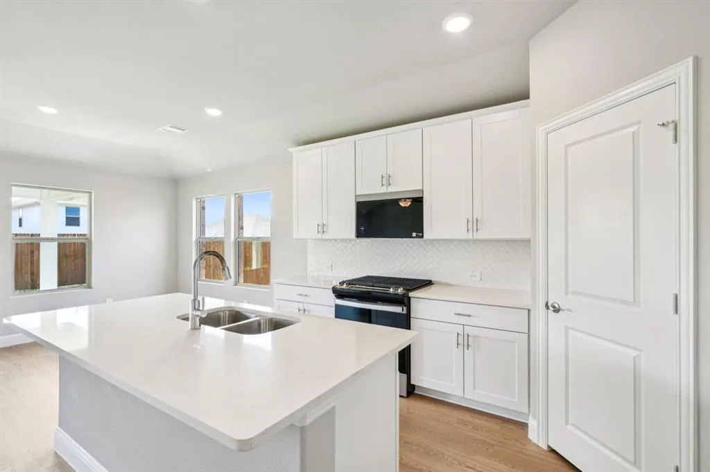 508 Midnight Oak Drive