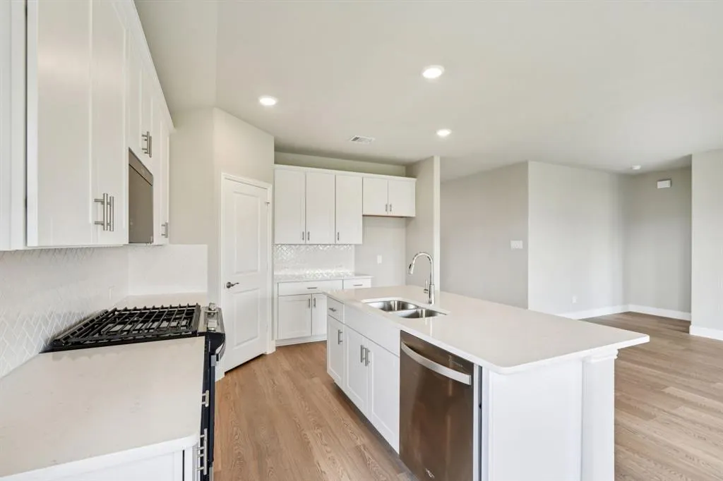 508 Midnight Oak Drive