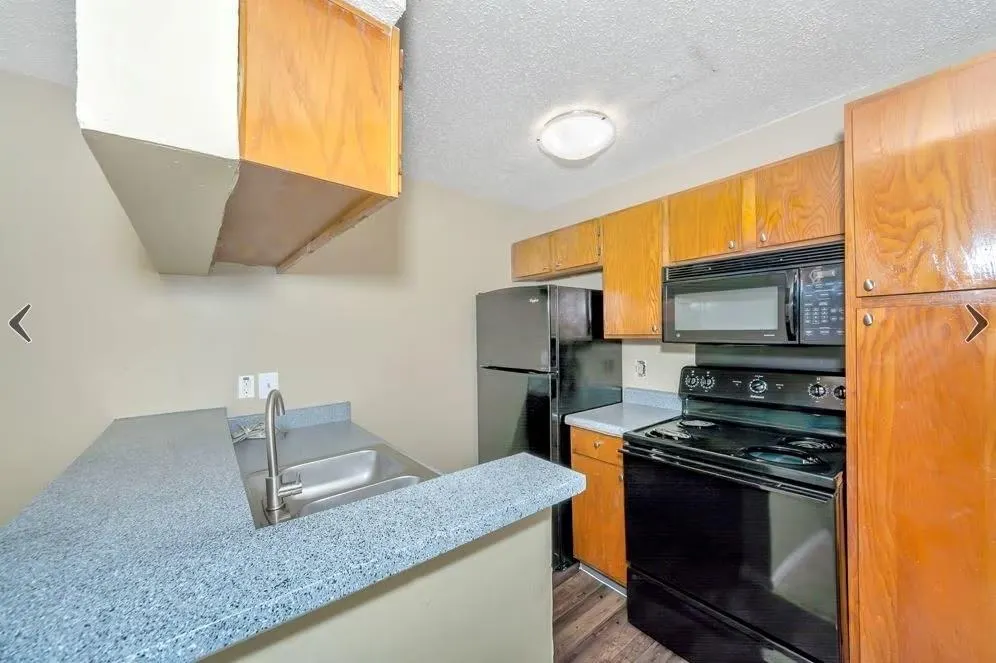 11050 Woodmeadow Parkway, #622