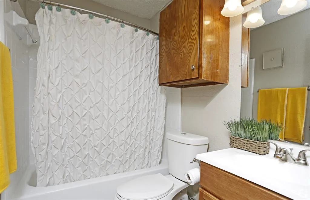11050 Woodmeadow Parkway, #622
