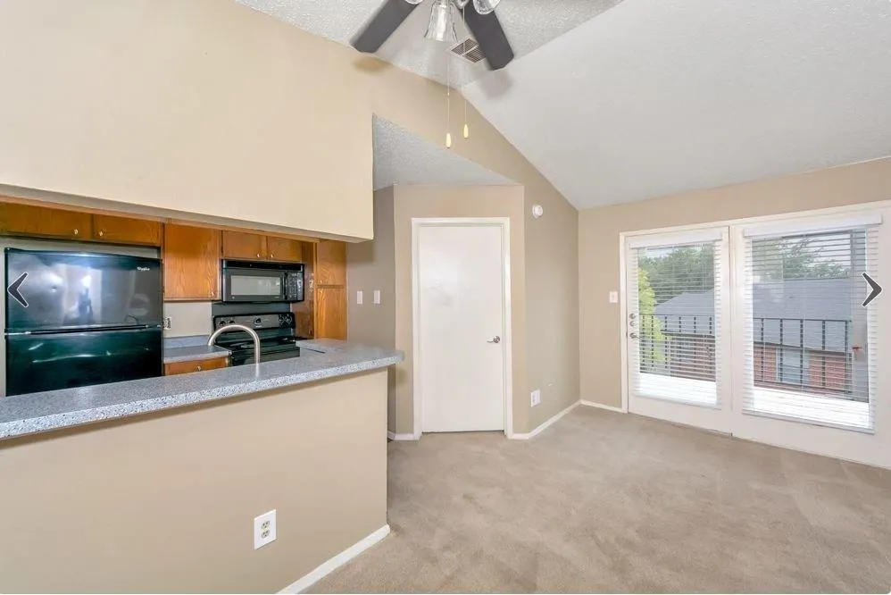 11050 Woodmeadow Parkway, #622
