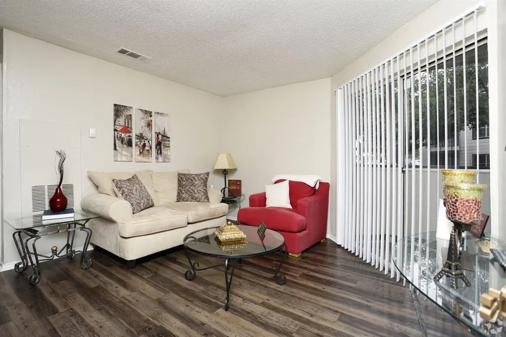 11050 Woodmeadow Parkway, #622