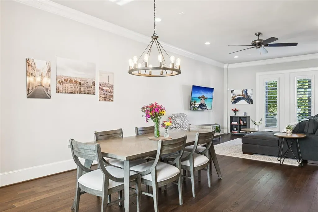 2815 Lynlock Court