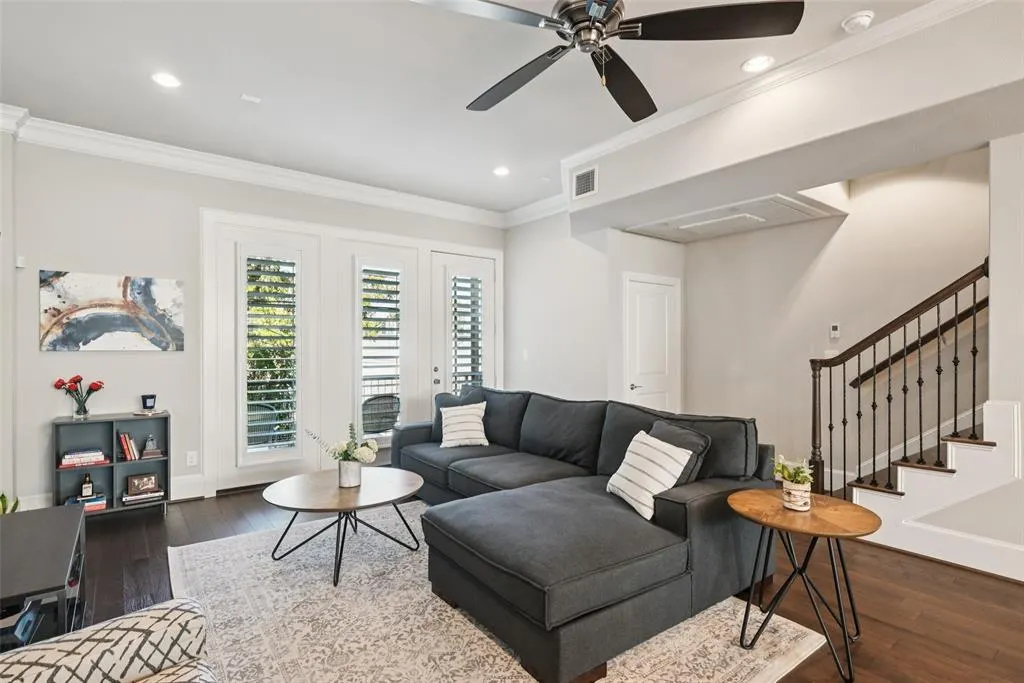 2815 Lynlock Court