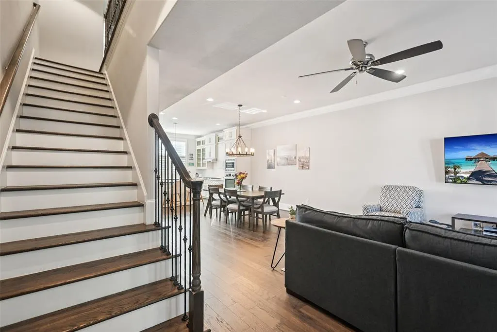 2815 Lynlock Court