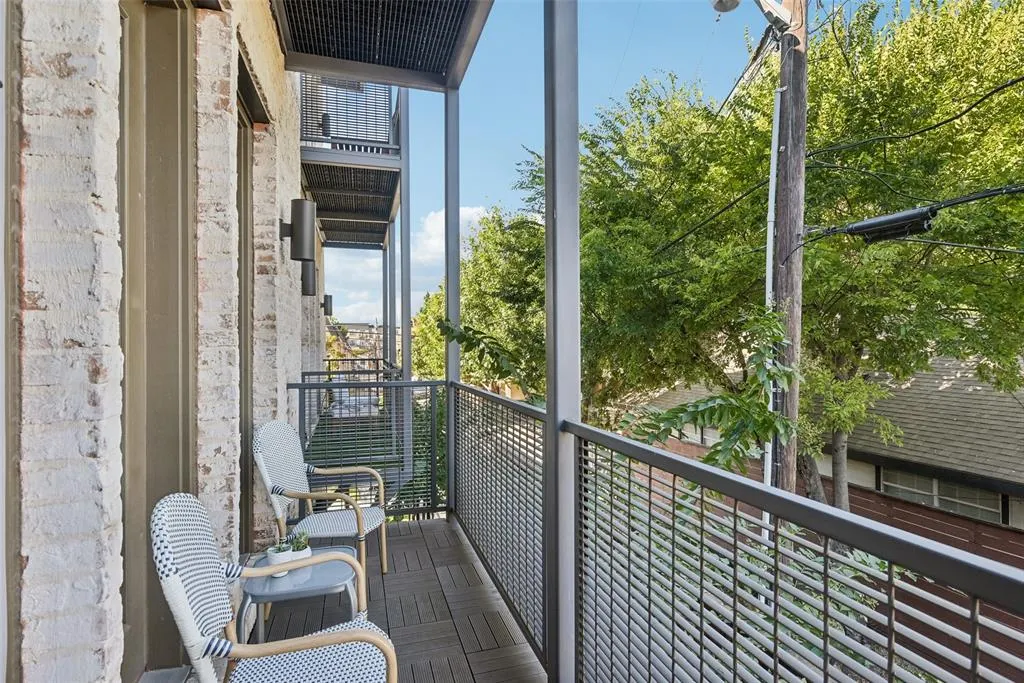 2815 Lynlock Court