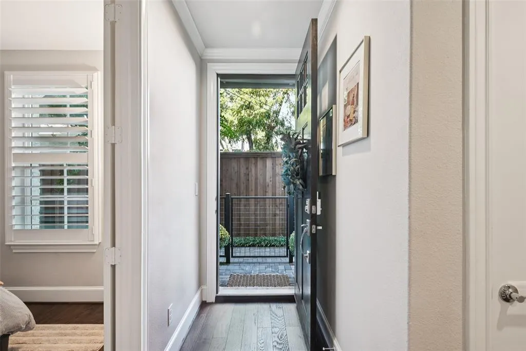 2815 Lynlock Court