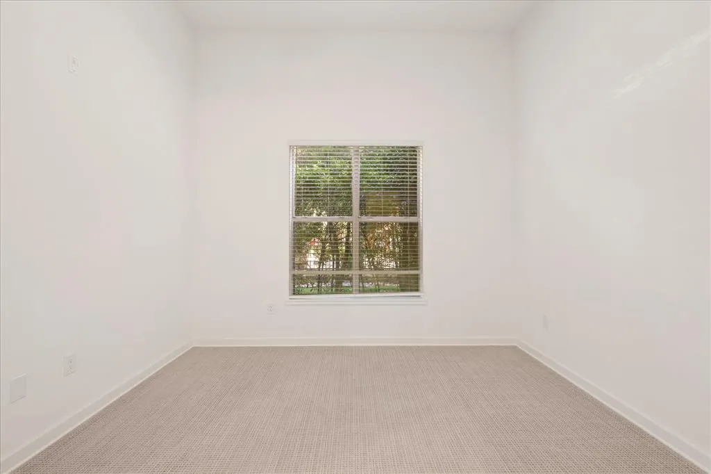 2950 Mckinney Avenue, #104