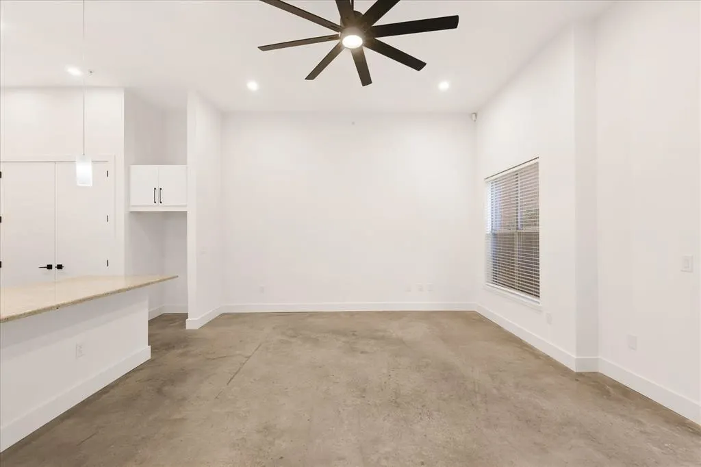 2950 Mckinney Avenue, #104