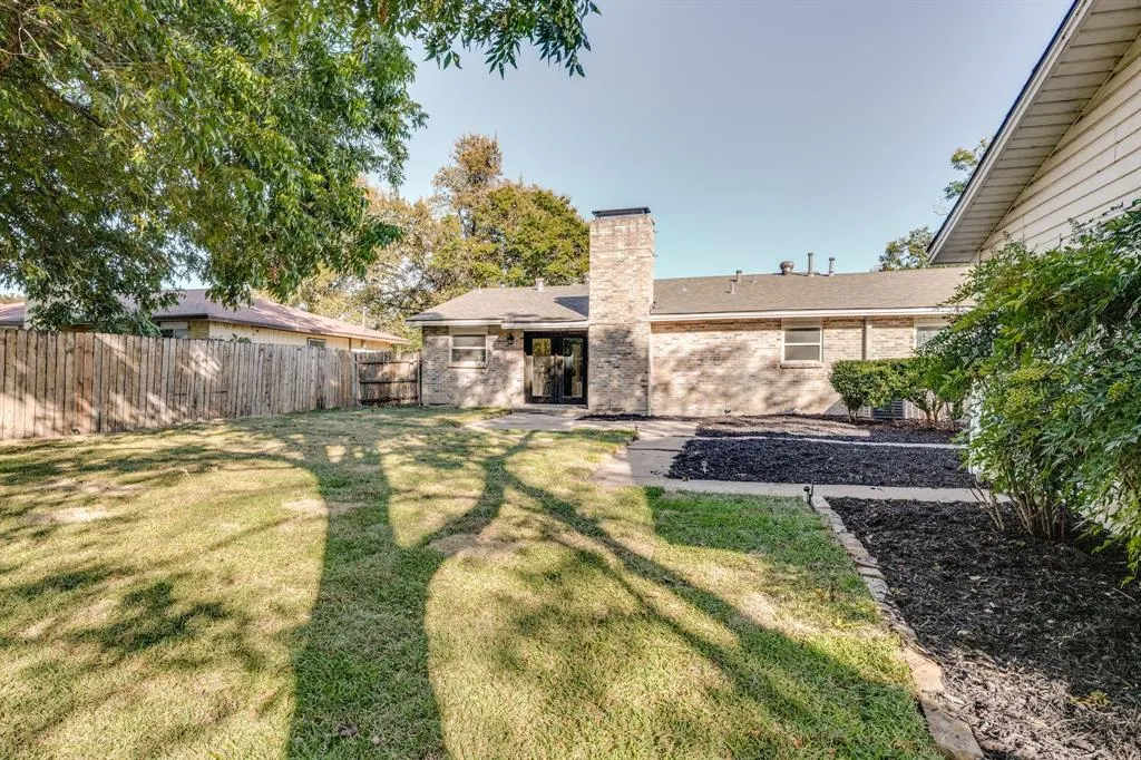 1807 N Waterview Drive