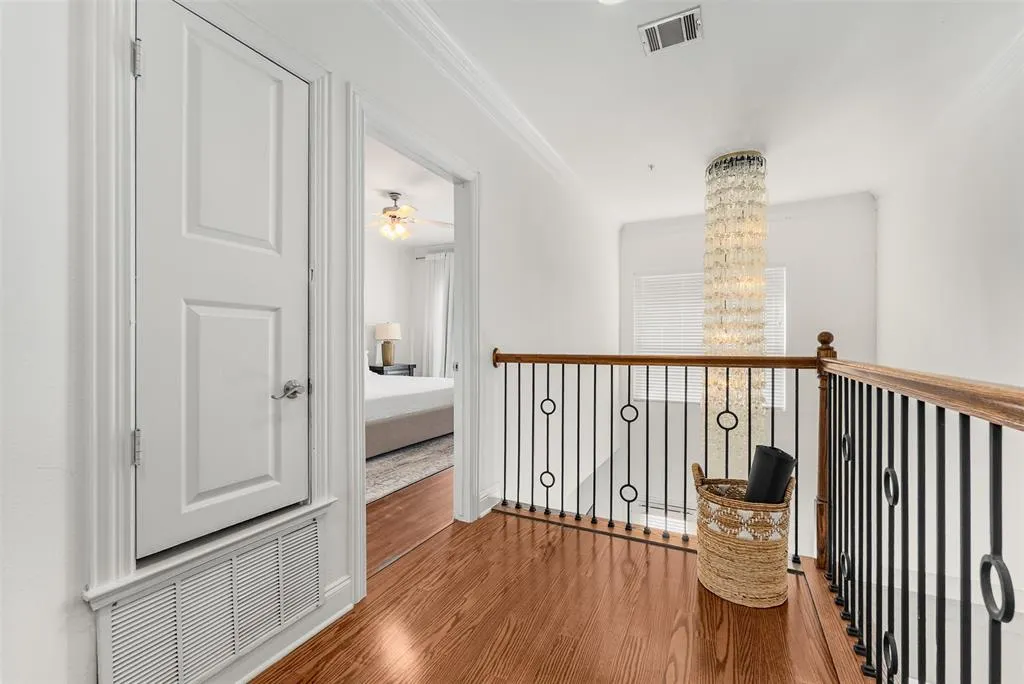 5803 Hudson Street, #2