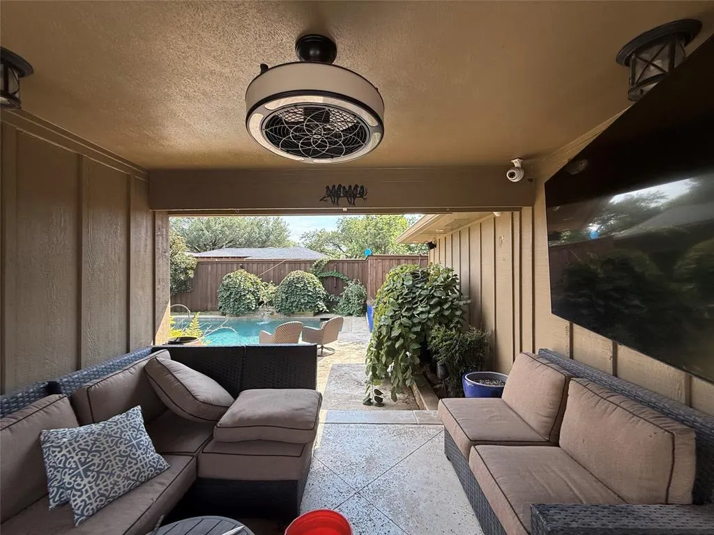 2328 Brennan Drive