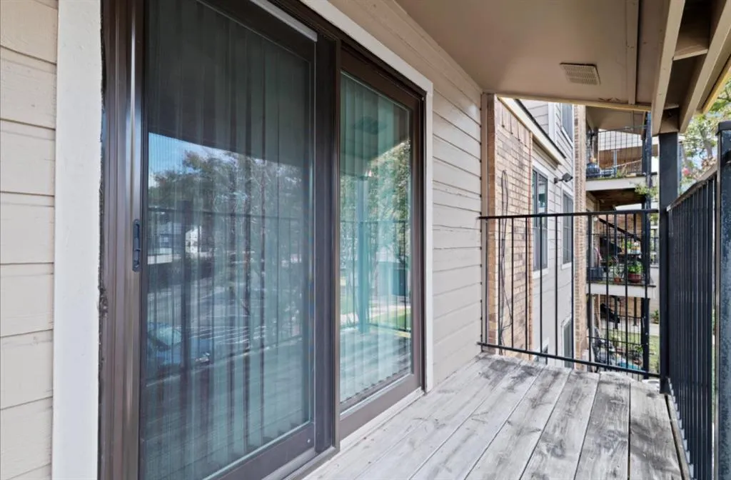 8109 Skillman Street, #2001