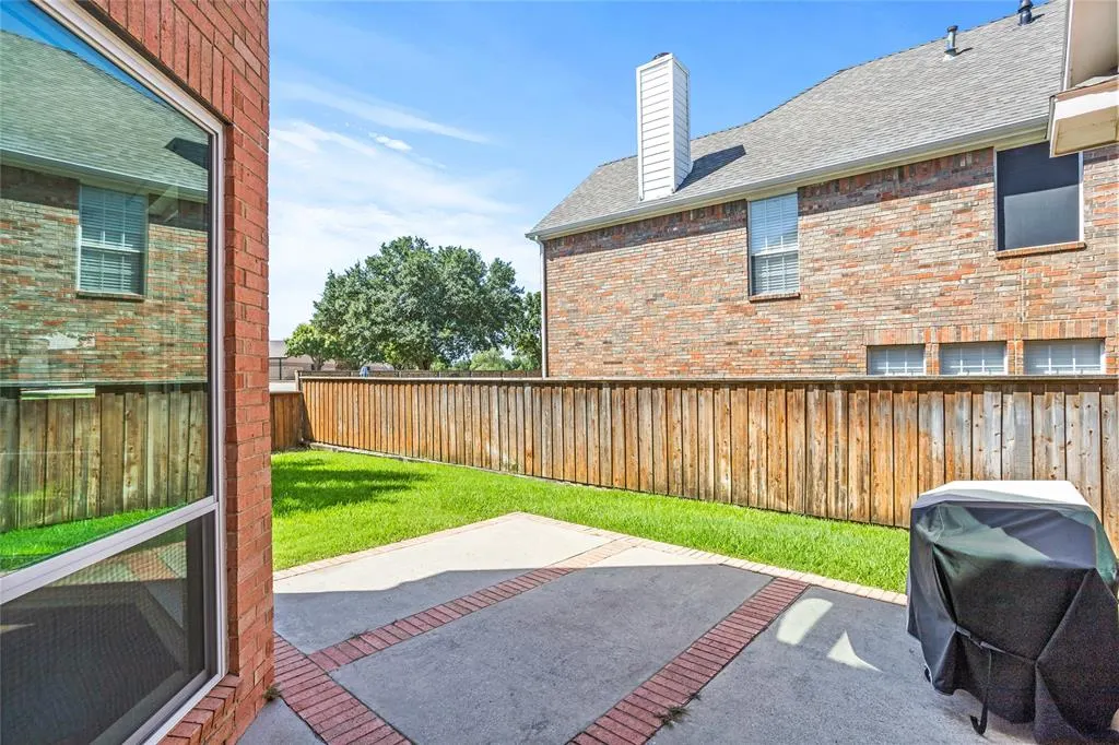 4516 Chesterwood Drive