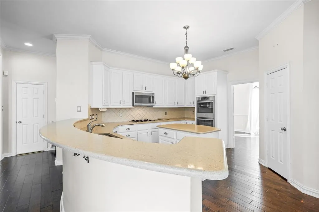 4516 Chesterwood Drive