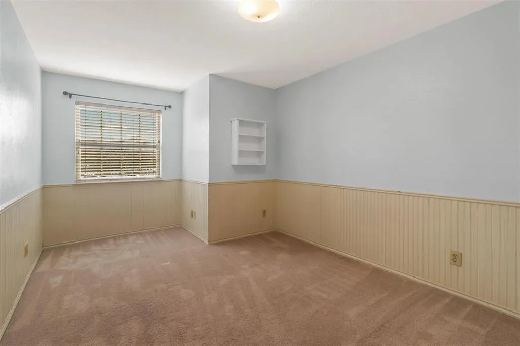 2705 Pinery Lane
