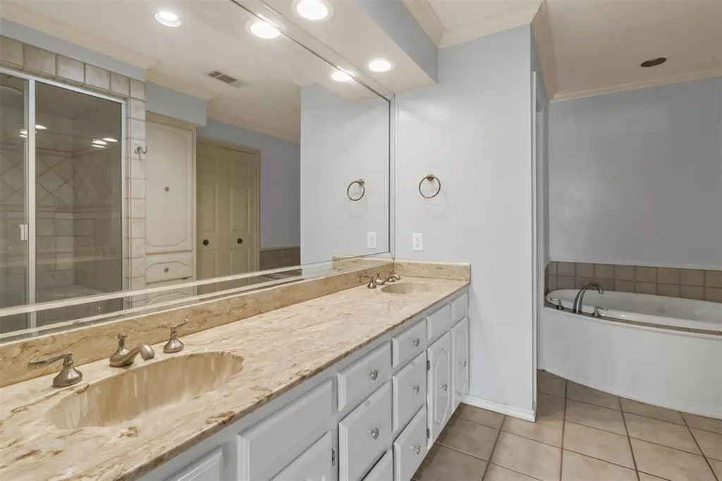 2705 Pinery Lane