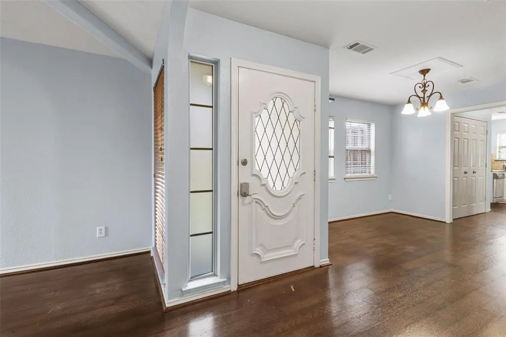 2705 Pinery Lane